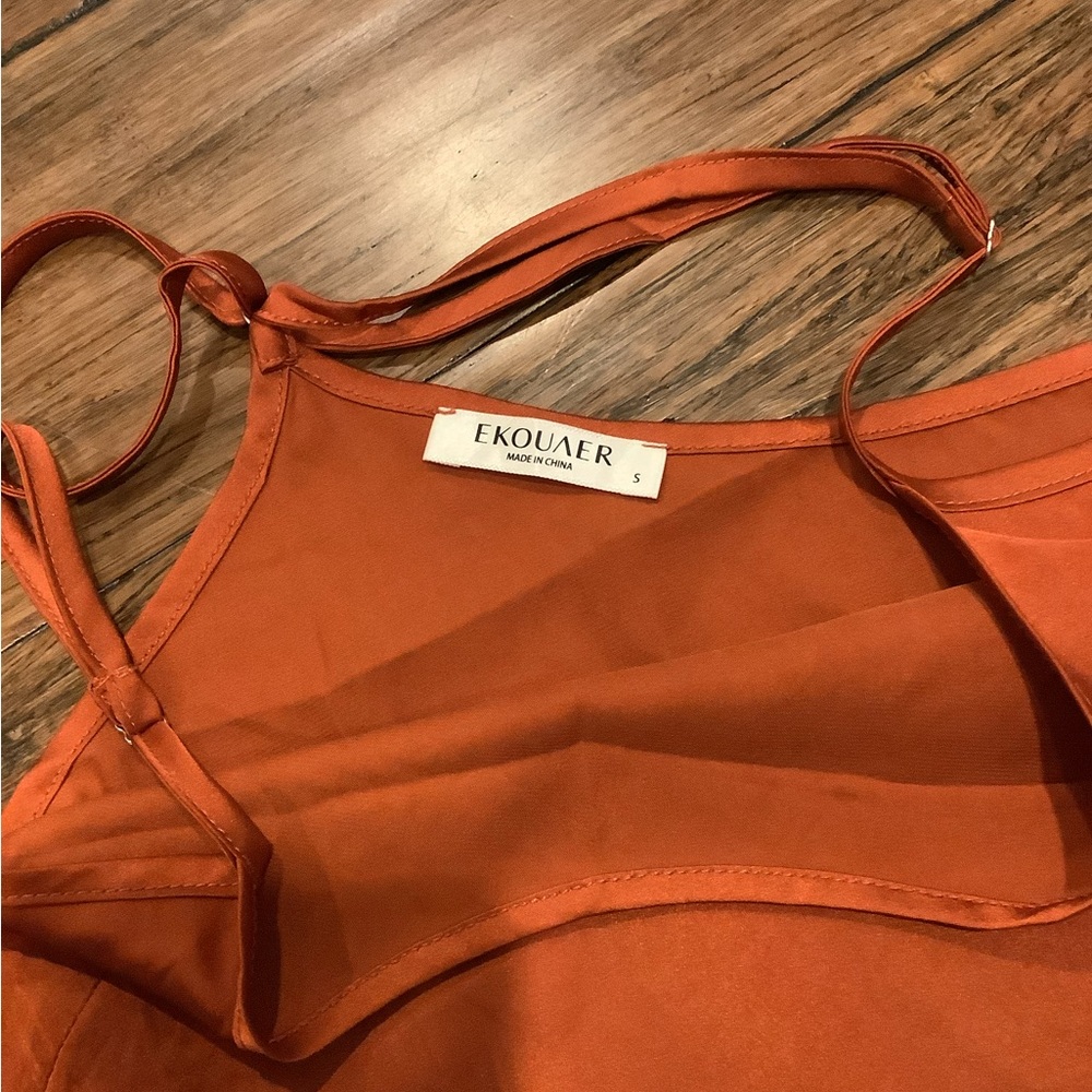 Ekouaer Orange Sleeveless Top